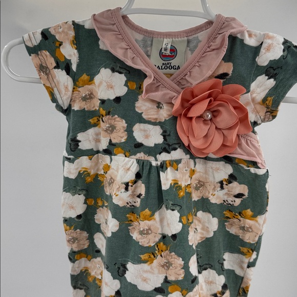 Baby Balooga ruffle Charming Floral Kids Romper flower accent 12-18 mo girly - Picture 6 of 9